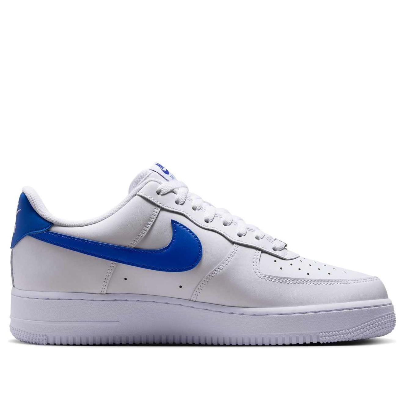 Nike Air Force 1 Low &