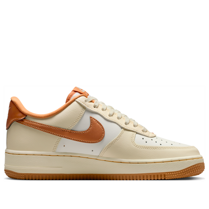 Nike Air Force 1 Low &