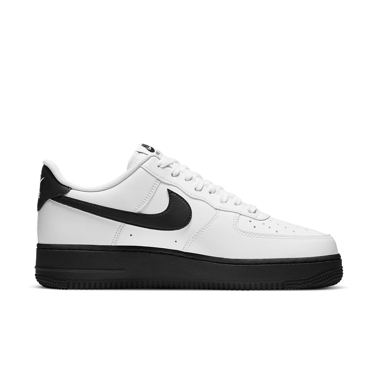 Nike Air Force 1 Low &