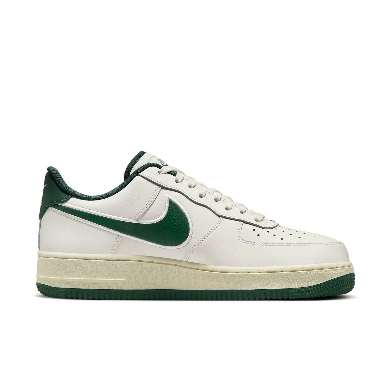 Nike Air Force 1 Low &