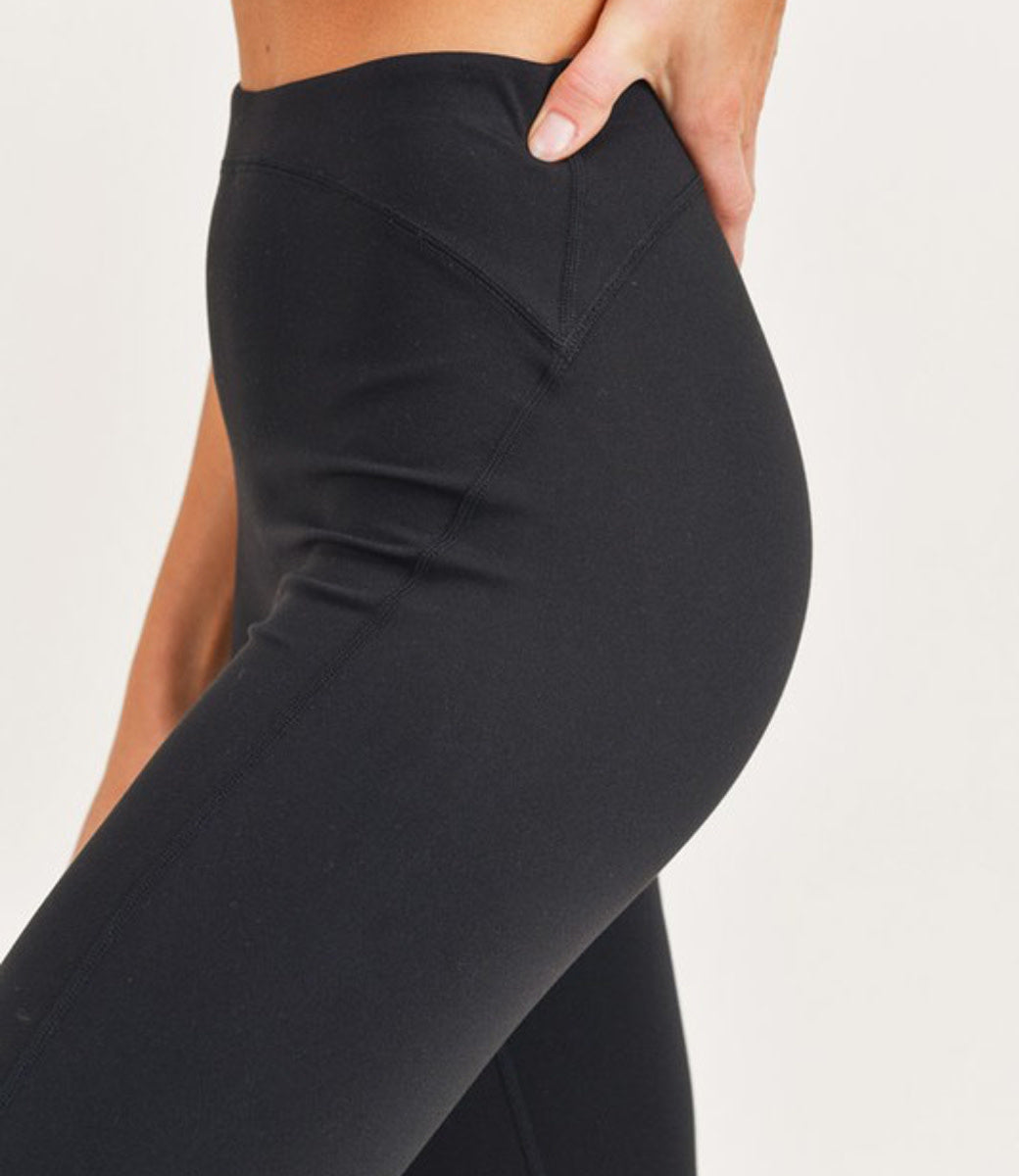 Essential Recycled Bootcut Highwaist Leggings - Black