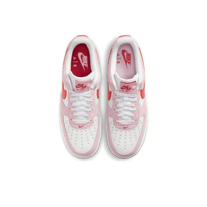 Nike Air Force 1 &
