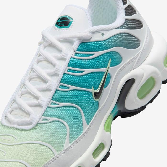 Nike Air Max Plus &