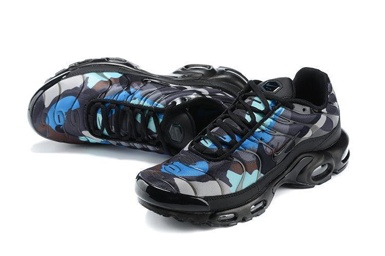 Nike Air Max Plus &