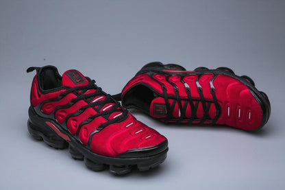 Nike Air VaporMax Plus &