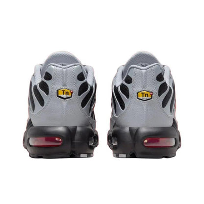Nike Air Max Plus &