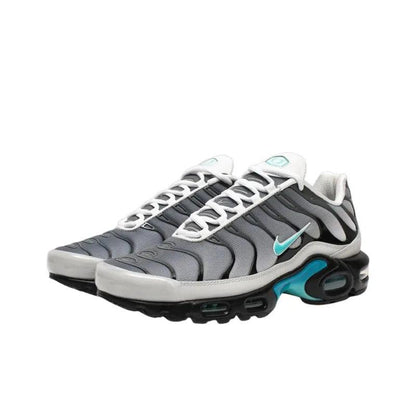 Nike Air Max Plus &
