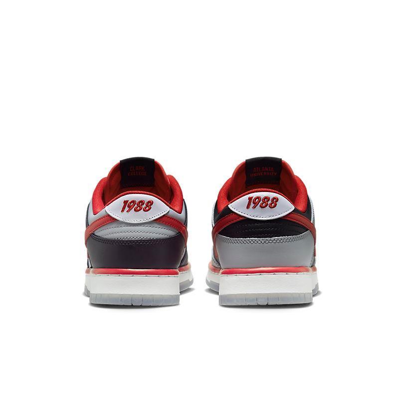 Nike Dunk Low &