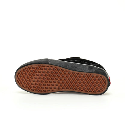 Vans Vault Knu-Skool VR3 LX "Black/Grey"