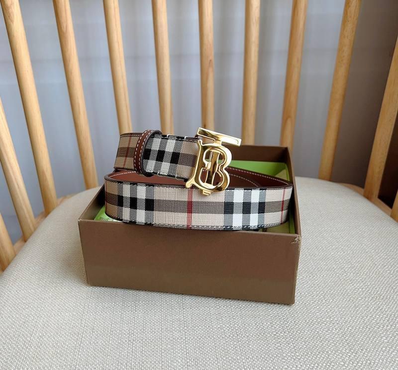 Burberry TB Belt: E-Canvas &amp; Leather Vintage Check Monogram Buckle