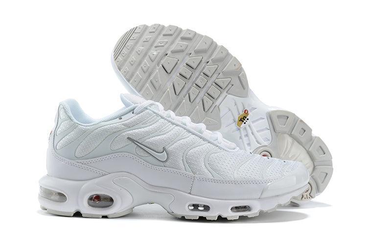 Nike Air Max Plus &