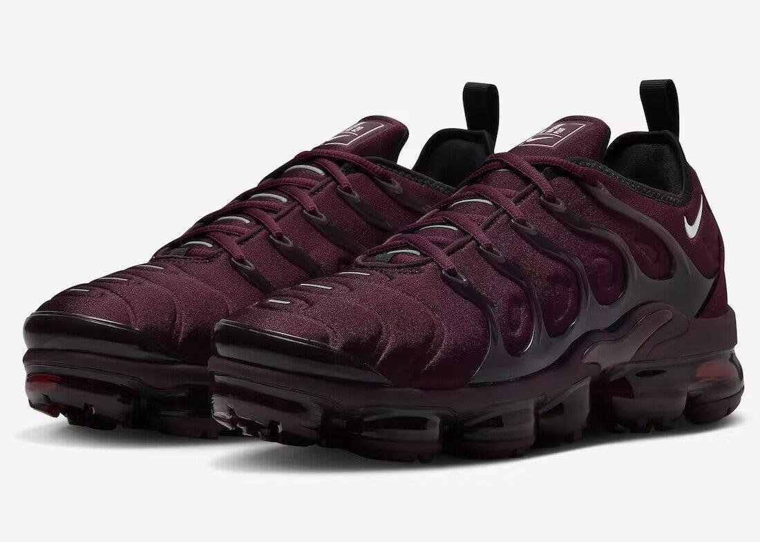 Nike Air VaporMax Plus &