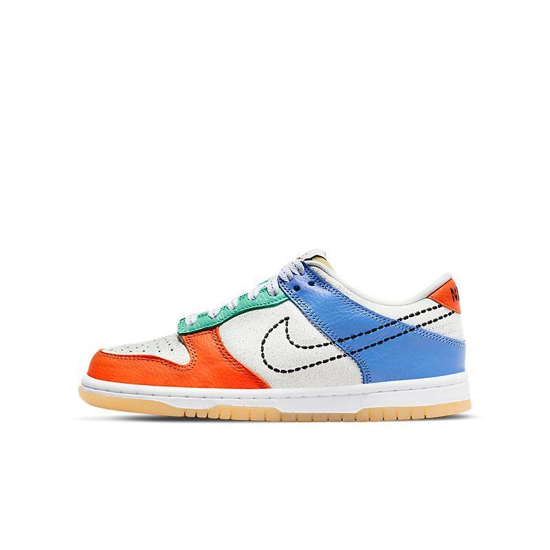 Nike Dunk Low &