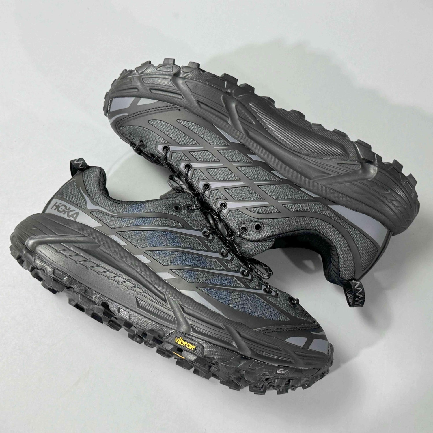 Hoka One One Mafate Three2 &