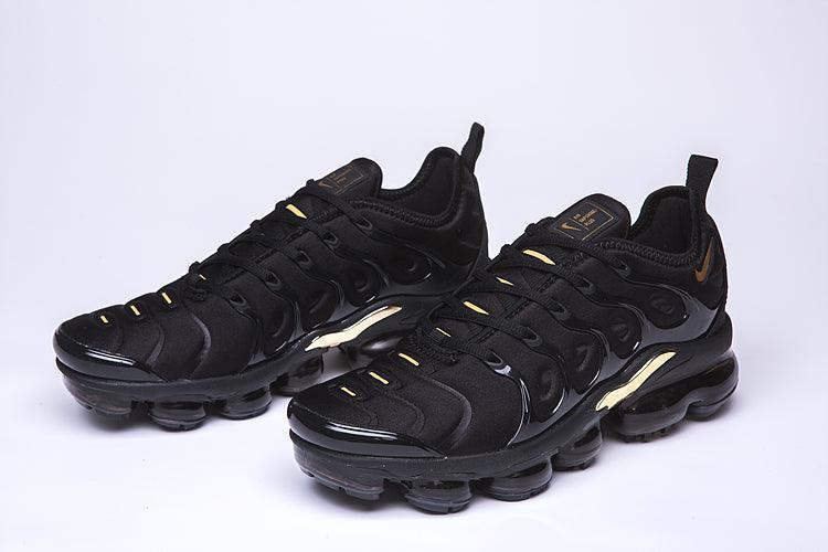 Nike Air VaporMax Plus &
