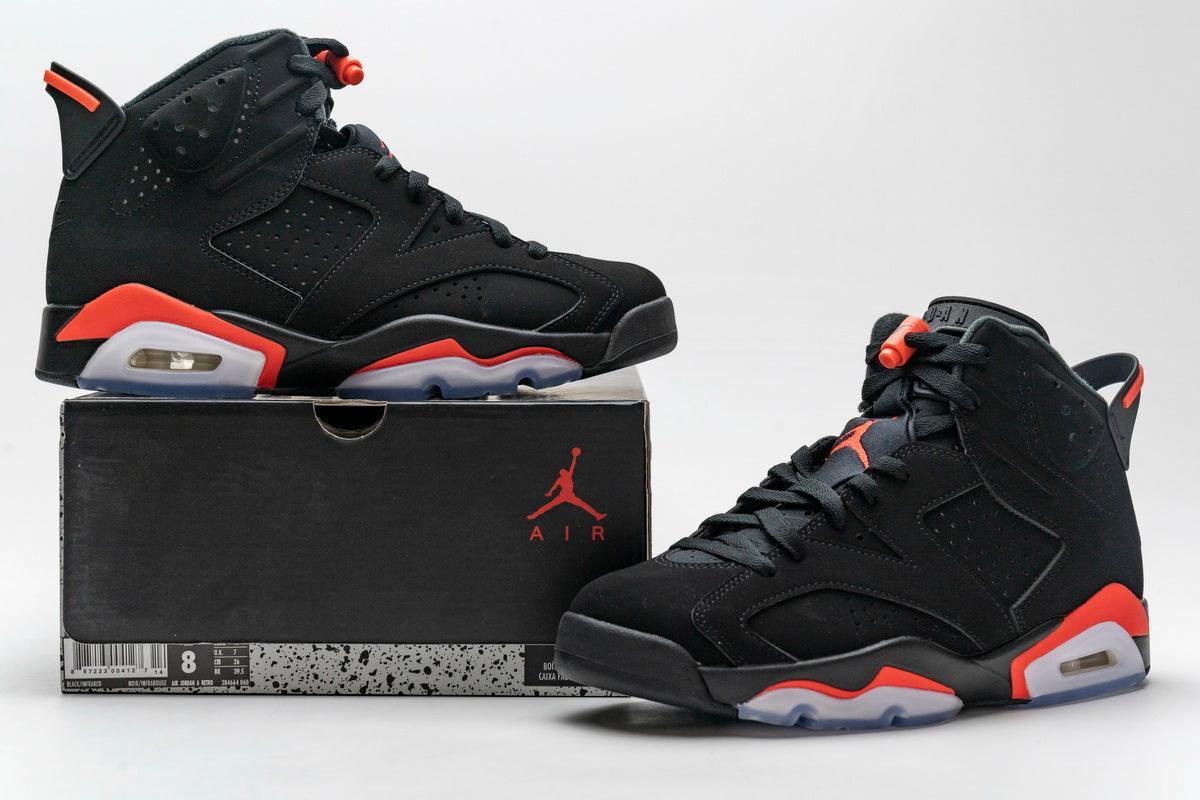 Air Jordan 6 Retro &