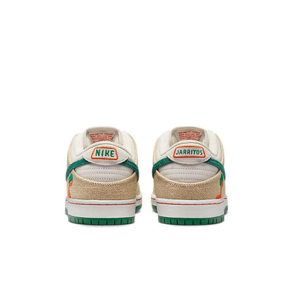 Nike SB Dunk Low &