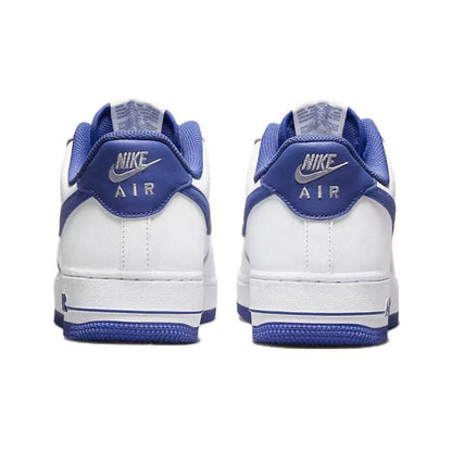 Nike Air Force 1 &