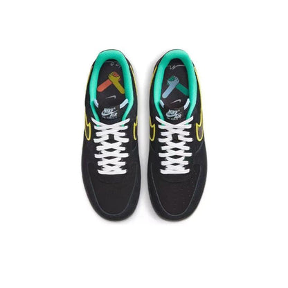 Nike Air Force 1 &