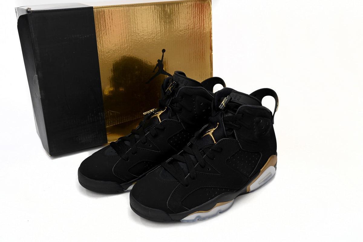 Air Jordan 6 Retro &