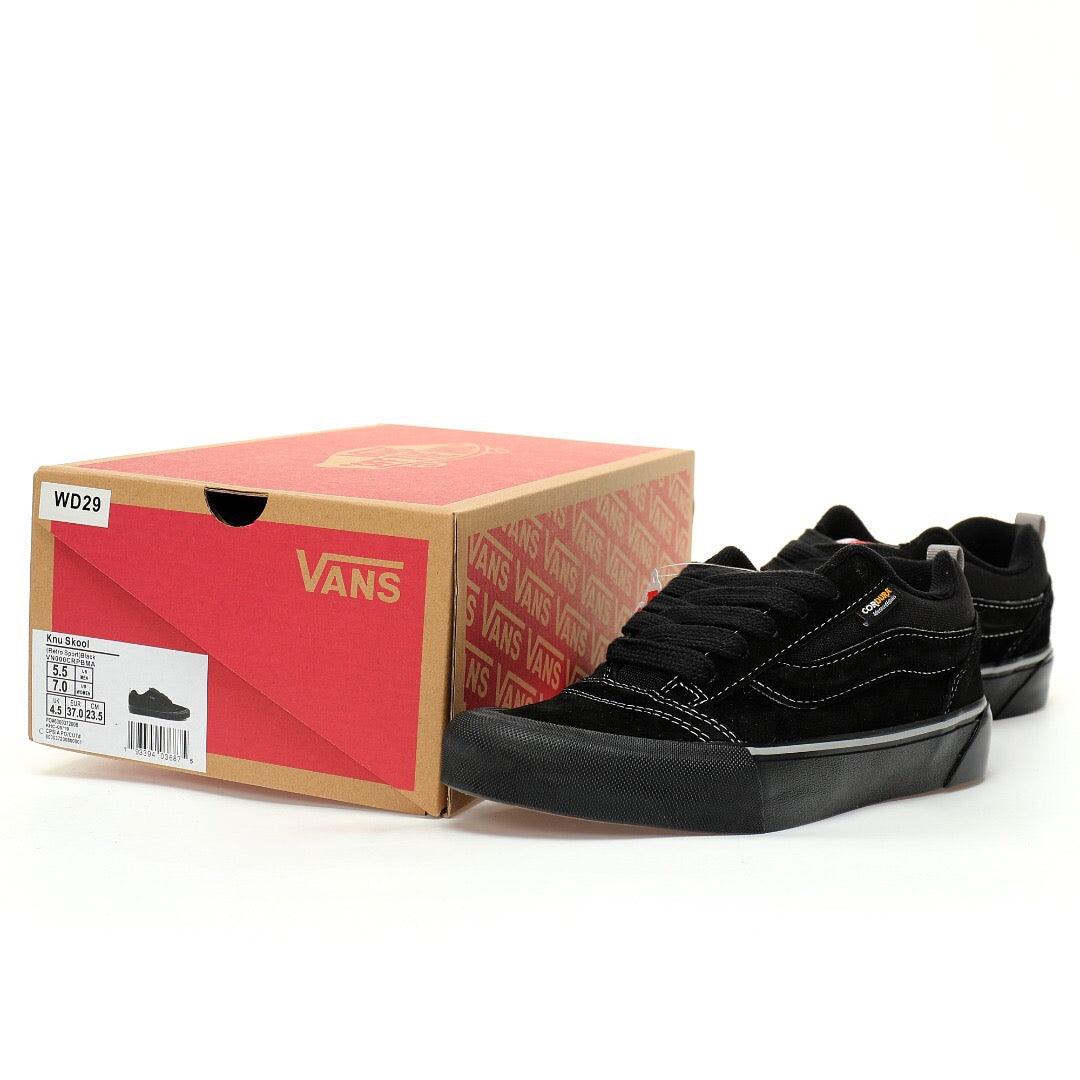 Vans Vault Knu-Skool VR3 LX "Black/Grey"