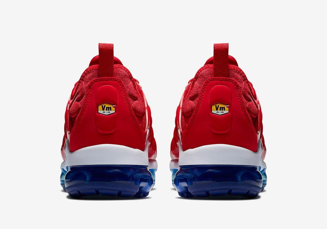 Nike Air VaporMax Plus &