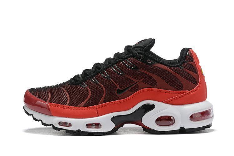 Nike Air Max Plus &