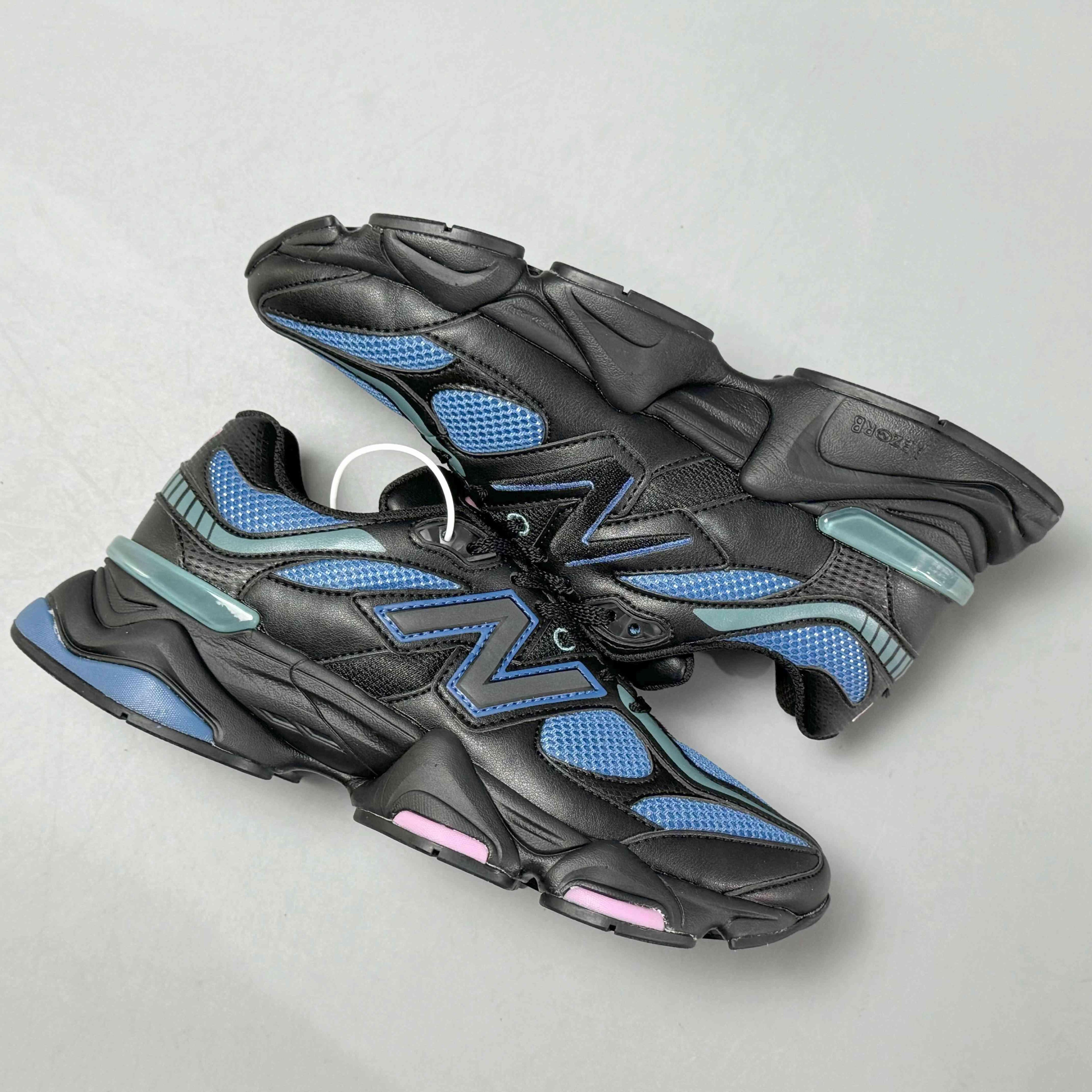 New Balance 9060 &
