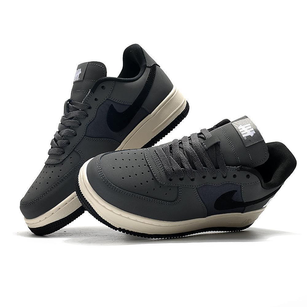 Nike Air Force 1 &