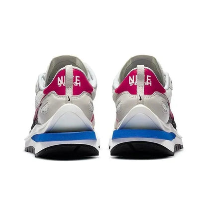 Nike Vaporwaffle Sacai &