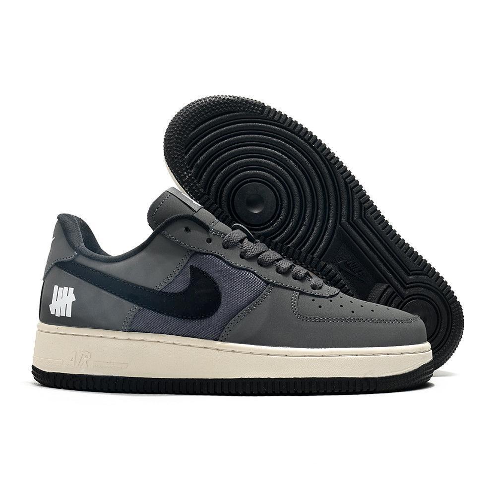 Nike Air Force 1 &