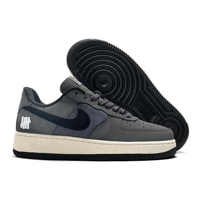 Nike Air Force 1 &