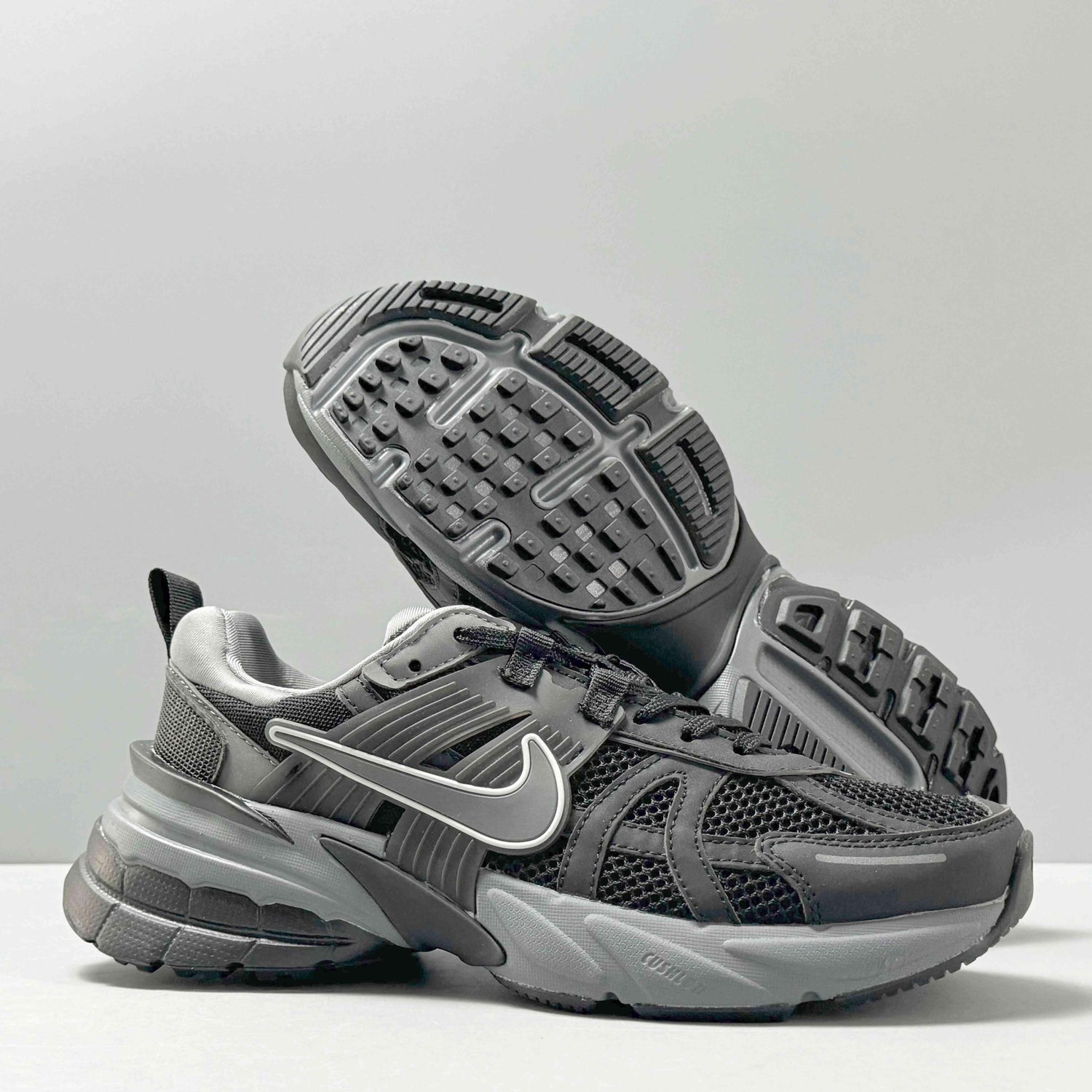 Nike V2K Run &