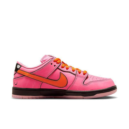 Nike SB Dunk Low &