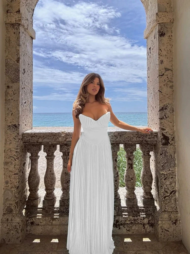 Elegant Strapless Pleated Dress
