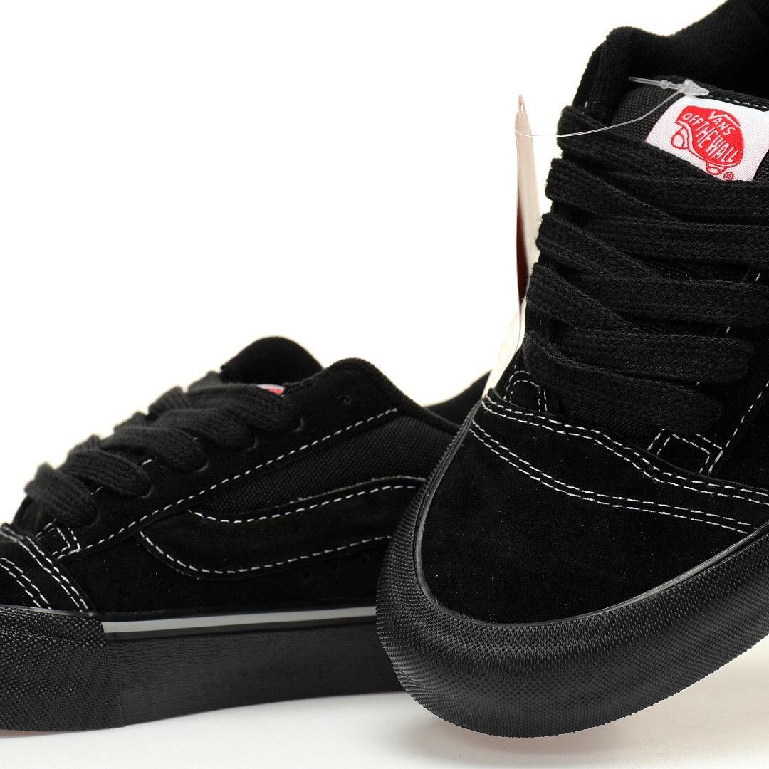 Vans Vault Knu-Skool VR3 LX "Black/Grey"