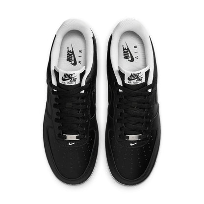 Nike Air Force 1 &