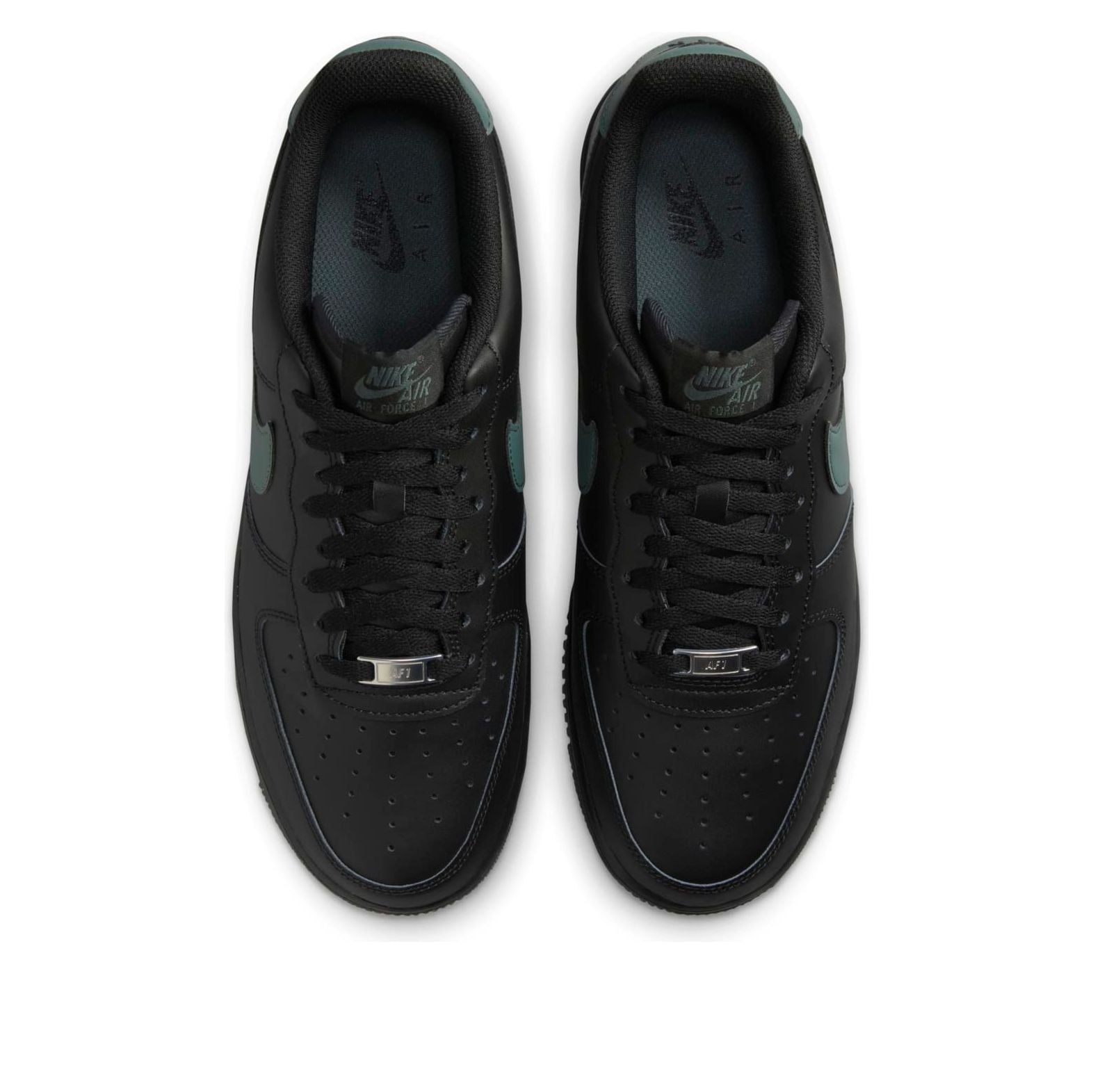 Nike Air Force 1 Low &