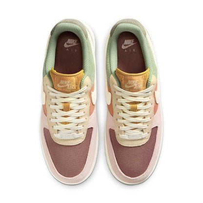 Nike Air Force 1 &