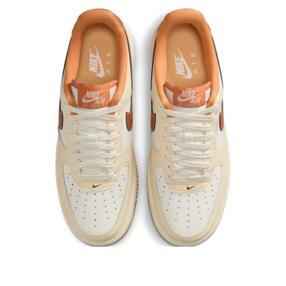 Nike Air Force 1 Low &