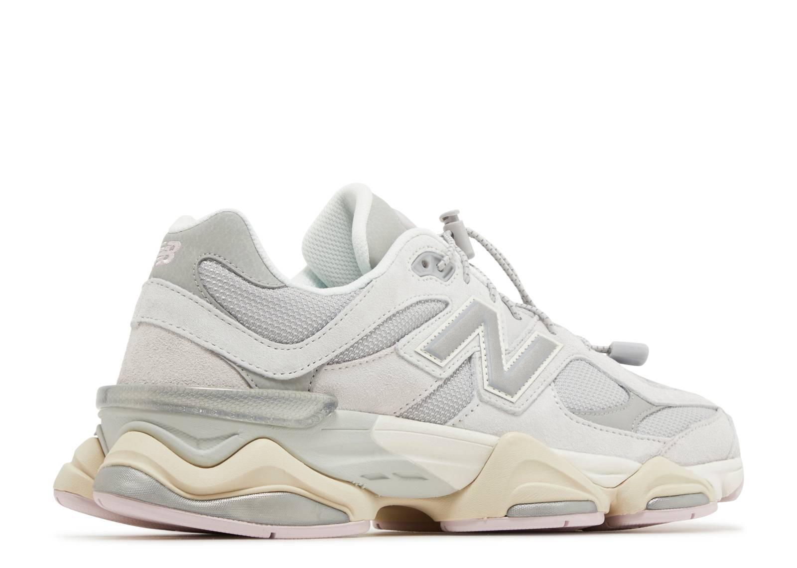 New Balance 9060 &