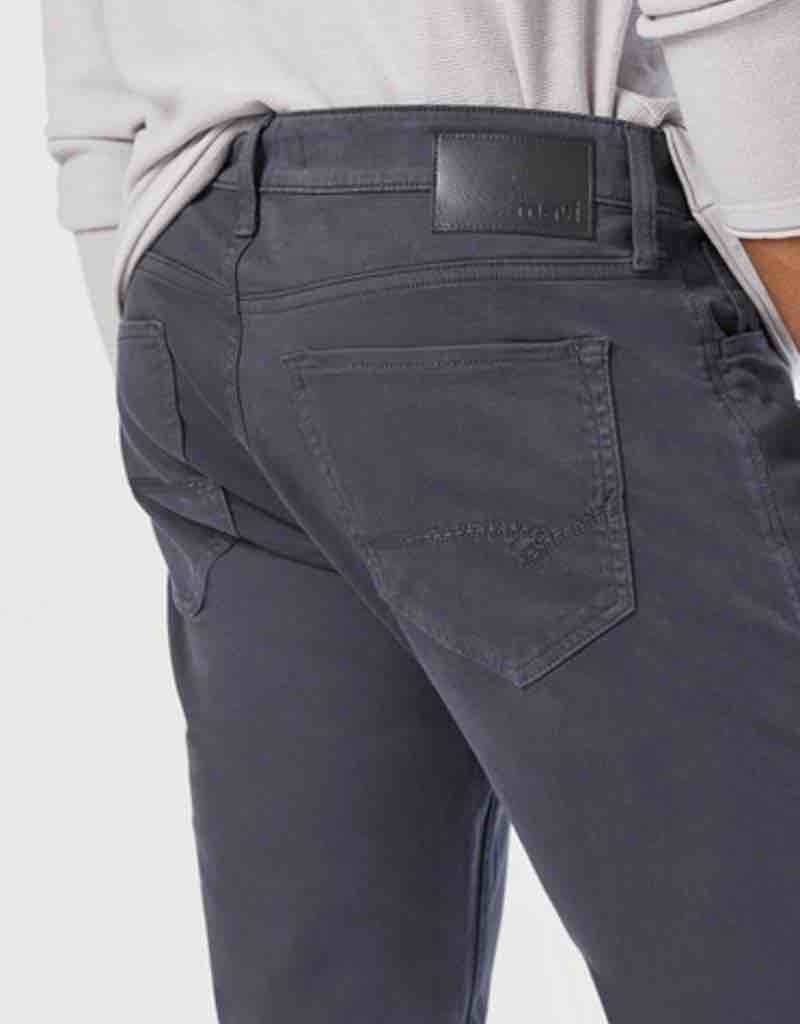 Zach Straight Leg - Ebony Twill