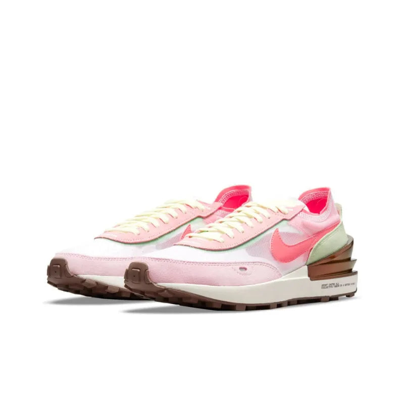 Nike Waffle One &