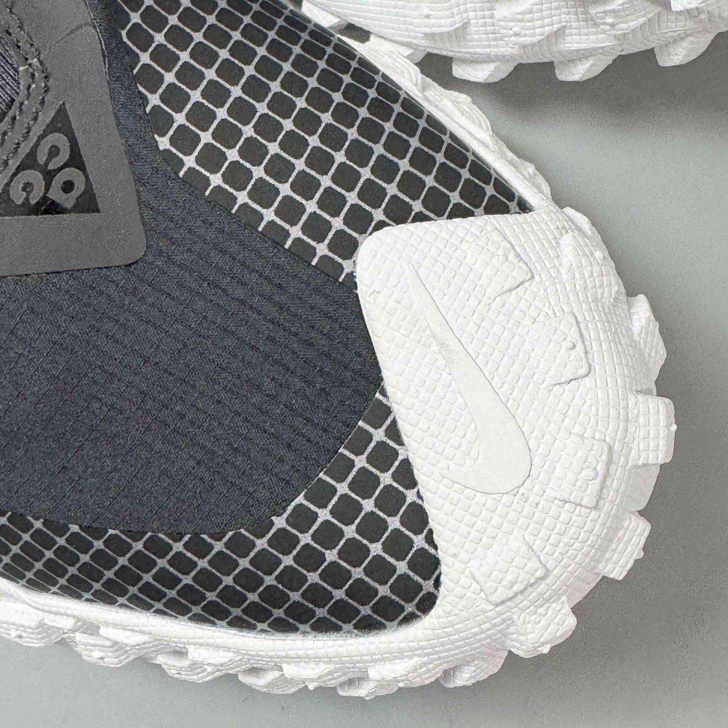 Nike ACG Mountain Fly High Gore-Tex &