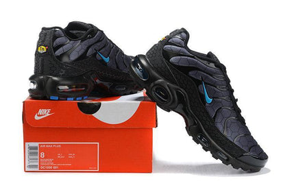 Nike Air Max Plus &