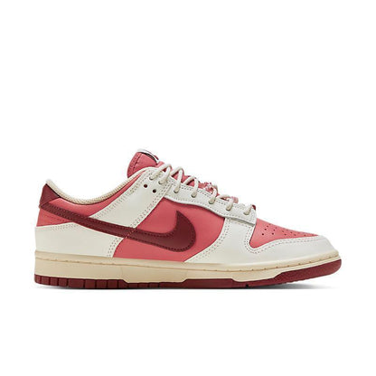 Nike Dunk Low &