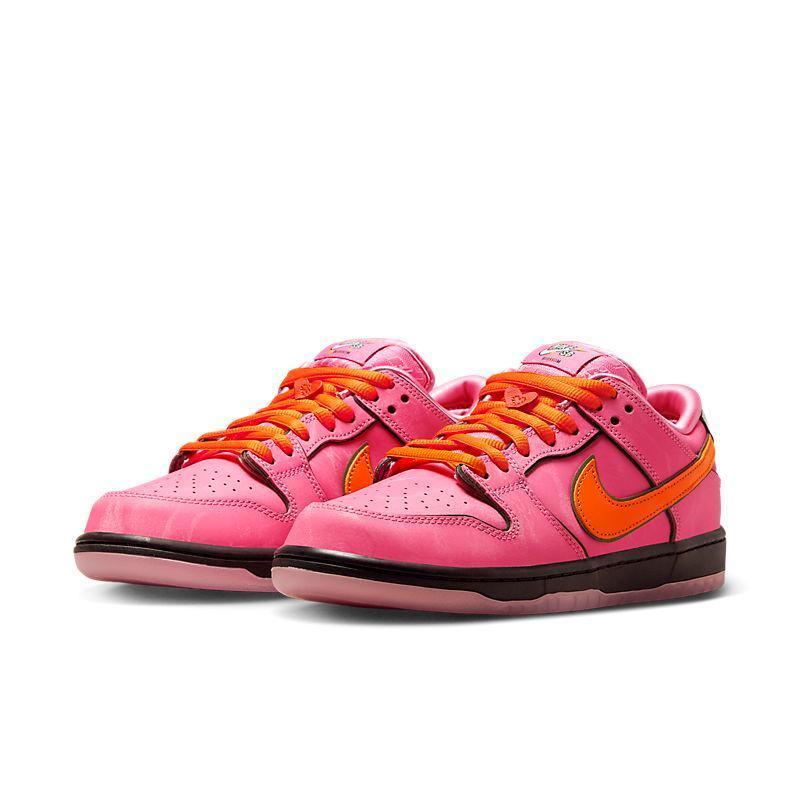 Nike SB Dunk Low &