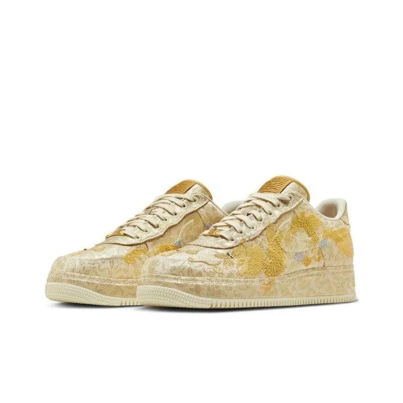 Nike Air Force 1 Low &
