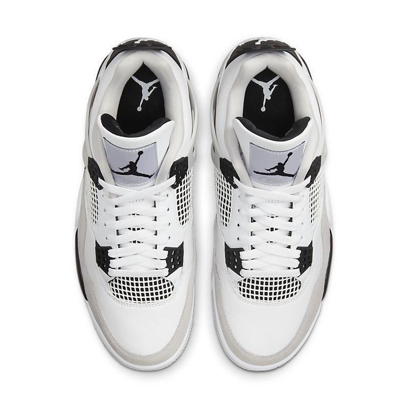 Air Jordan 4 Retro &