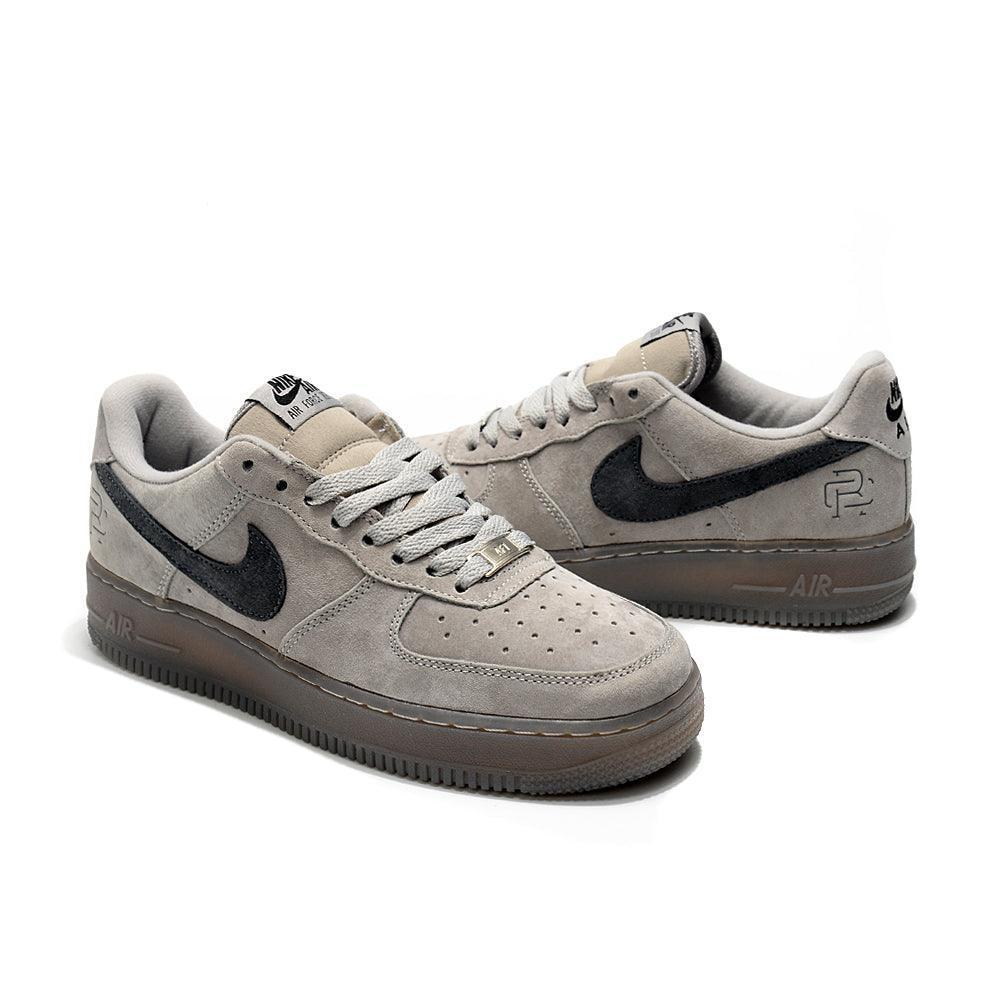 Nike Air Force 1 &